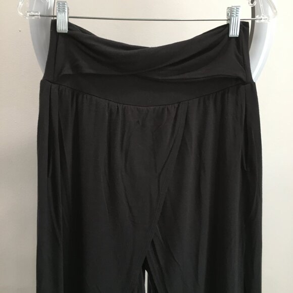 ATHLETA Black Release Flyaway Flap Overlay Open Leg Pull On Soft Pant - Picture 10 of 12